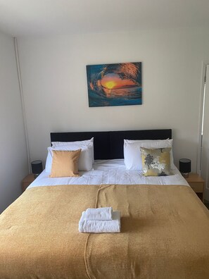 Casa | 3 quartos, ferros/tábuas de passar roupa, Wi-Fi de cortesia