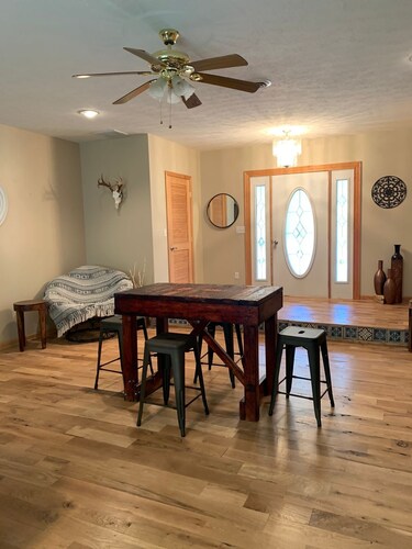 Rock Oak Ranch 100 mountain acres full house