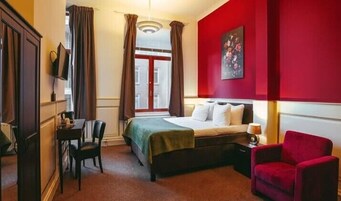 Desk, free WiFi, bed sheets