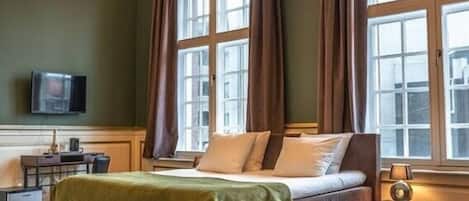 Superior-Doppel- oder -Zweibettzimmer, 1 Queen-Bett, Nichtraucher | Schreibtisch, kostenloses WLAN, Bettwäsche