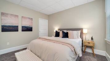 2 bedrooms, desk, iron/ironing board, travel cot