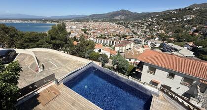 Agi Villa Pamela Casa for rent in Roses Girona.