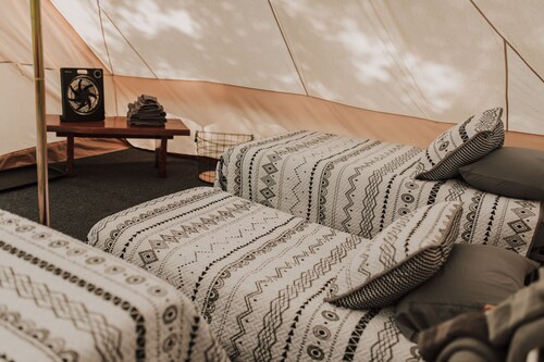 Private Glamping Site at Family-Run Farm, Blind Buck Valley Farmstead