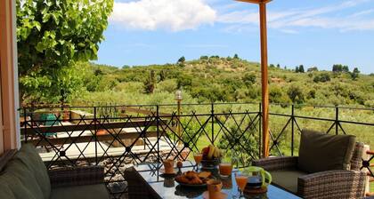 Tranquiliti in the middle of Skopelos island