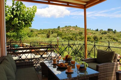 Tranquiliti in the middle of Skopelos island