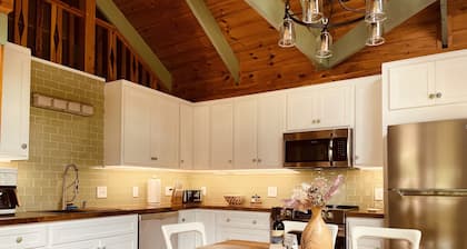 Chalet with a Private Beach in Acadia National Park