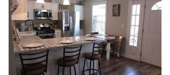 River Time Cottage Get Away! 1/2 Mile from Current River!