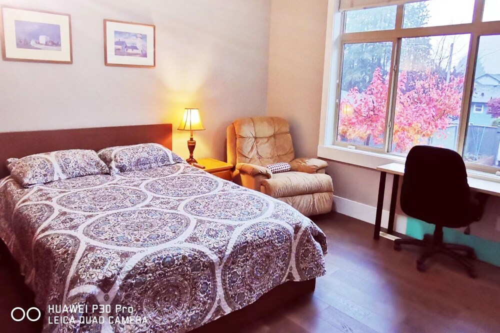 Cozy, Bright, Private Room
