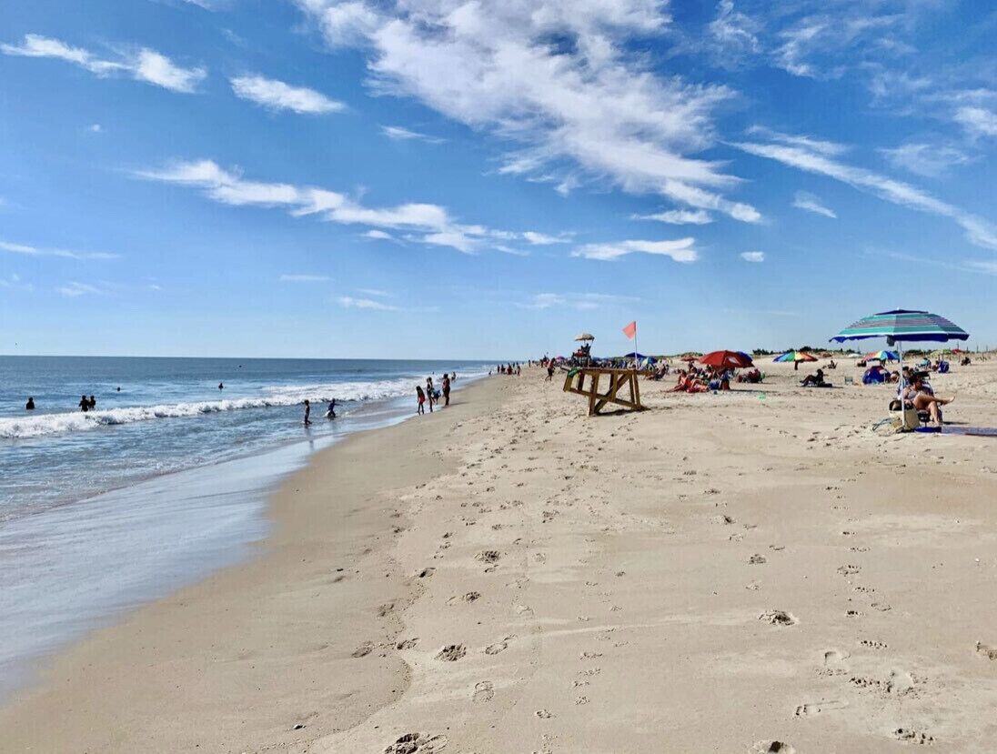 Beach nearby, sun-loungers