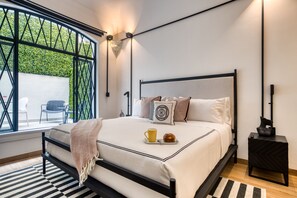 埃及棉床單、高級寢具、迷你吧、客房內保險箱