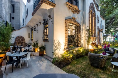 UTOPIC Campos Elíseos by ULIV