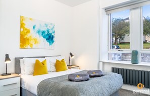 2 habitaciones, tabla de planchar con plancha y wifi gratis