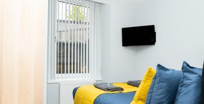 2 bedrooms, iron/ironing board, free WiFi
