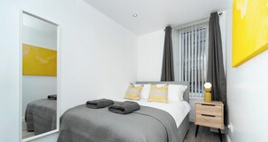 2 habitaciones, tabla de planchar con plancha y wifi gratis 