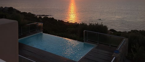 屋外プール