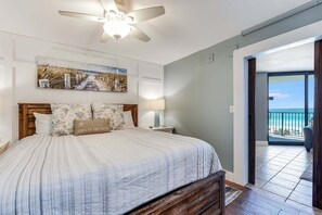 1 chambre, fer et planche Ă repasser, Wi-Fi gratuit, draps fournis