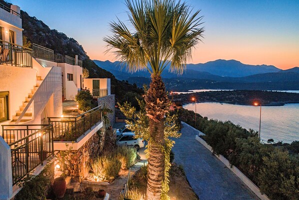 Pemandangan dari hartanah