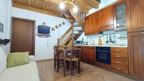 Apartment, Mehrere Betten | Eigene Küche | Kühlschrank, Mikrowelle, Ofen, Herdplatte