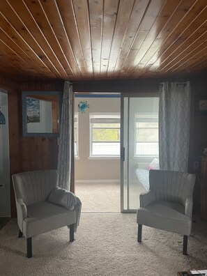 Interior - Cozy Little Blue Cottage by the Bay (Slaughter Beach)