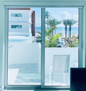 Exclusive Studio Suite | Blackout curtains, iron/ironing board, free WiFi, bed sheets