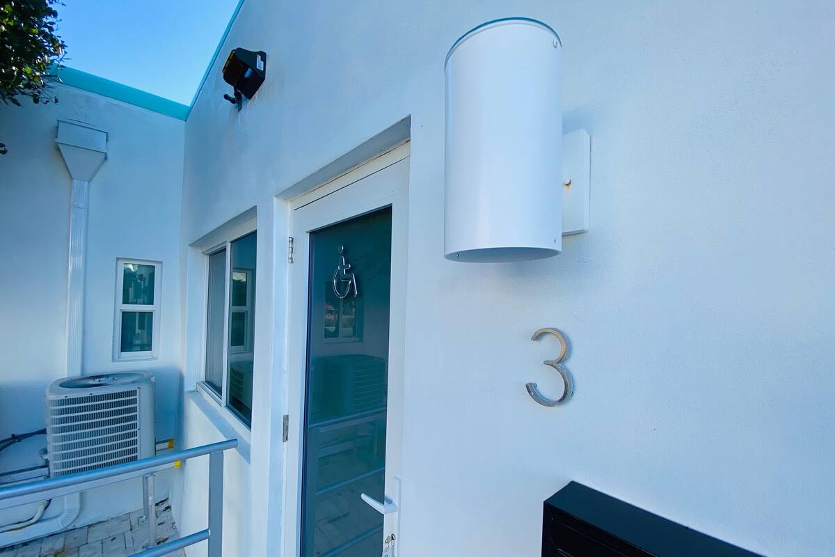 家庭公寓 | 遮光窗簾/窗簾、熨斗/熨衫板、免費 Wi-Fi、床單