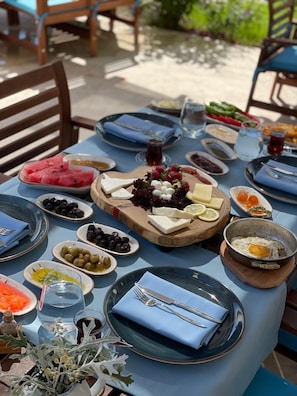 Desayuno continental incluido todos los días