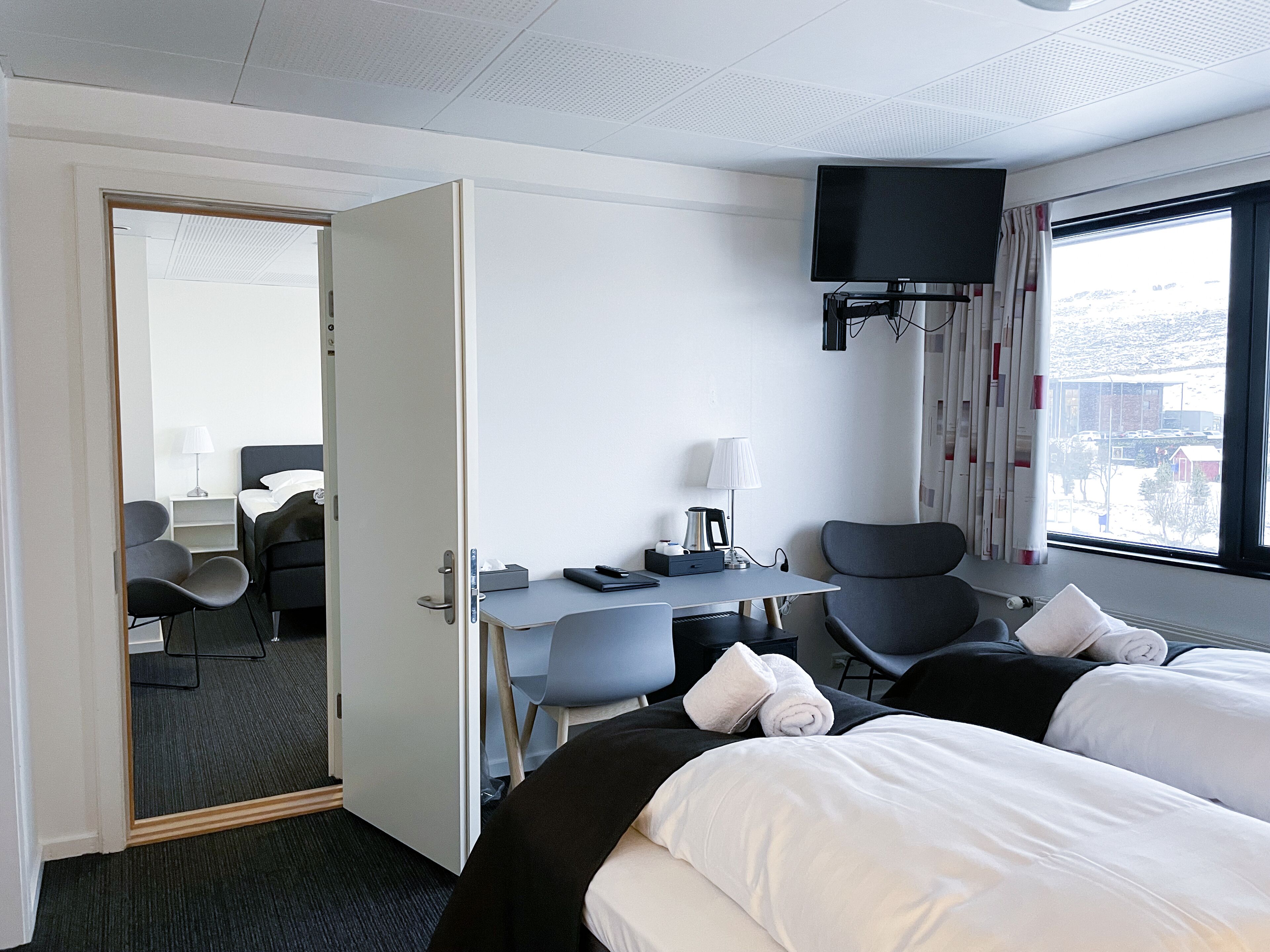 family room, sea view | hypo-allergenic bedding, desk, laptop workspace, free wifi