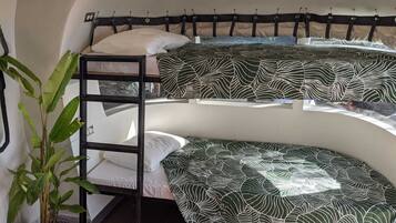 1 habitación, wifi gratis y ropa de cama