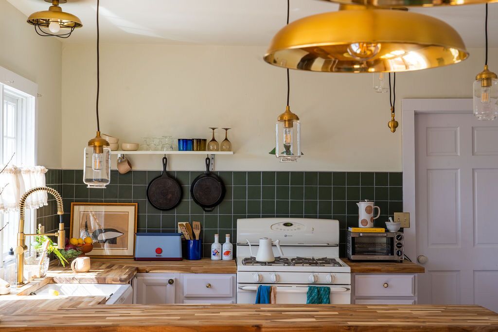 A Vibrant Restored Hudson River Home For Rest