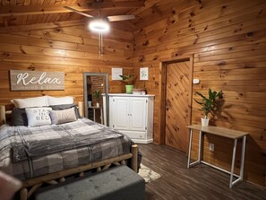 1 dormitorio, escritorio, wifi gratis y ropa de cama