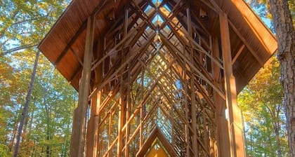 Perfect Private Getaway in Beautiful Pine Bluff!