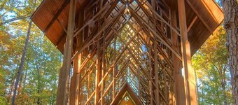 Perfect Private Getaway in Beautiful Pine Bluff!