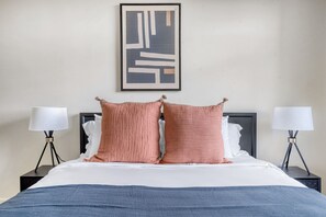 2 chambres, fer et planche à repasser, Wi-Fi, literie fournie