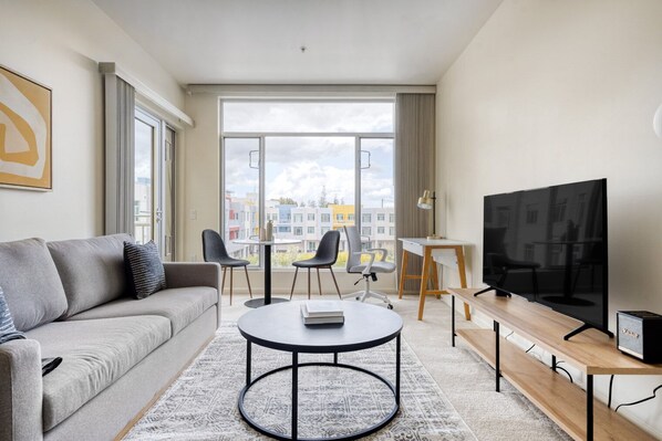 Téléviseur, chaîne audio