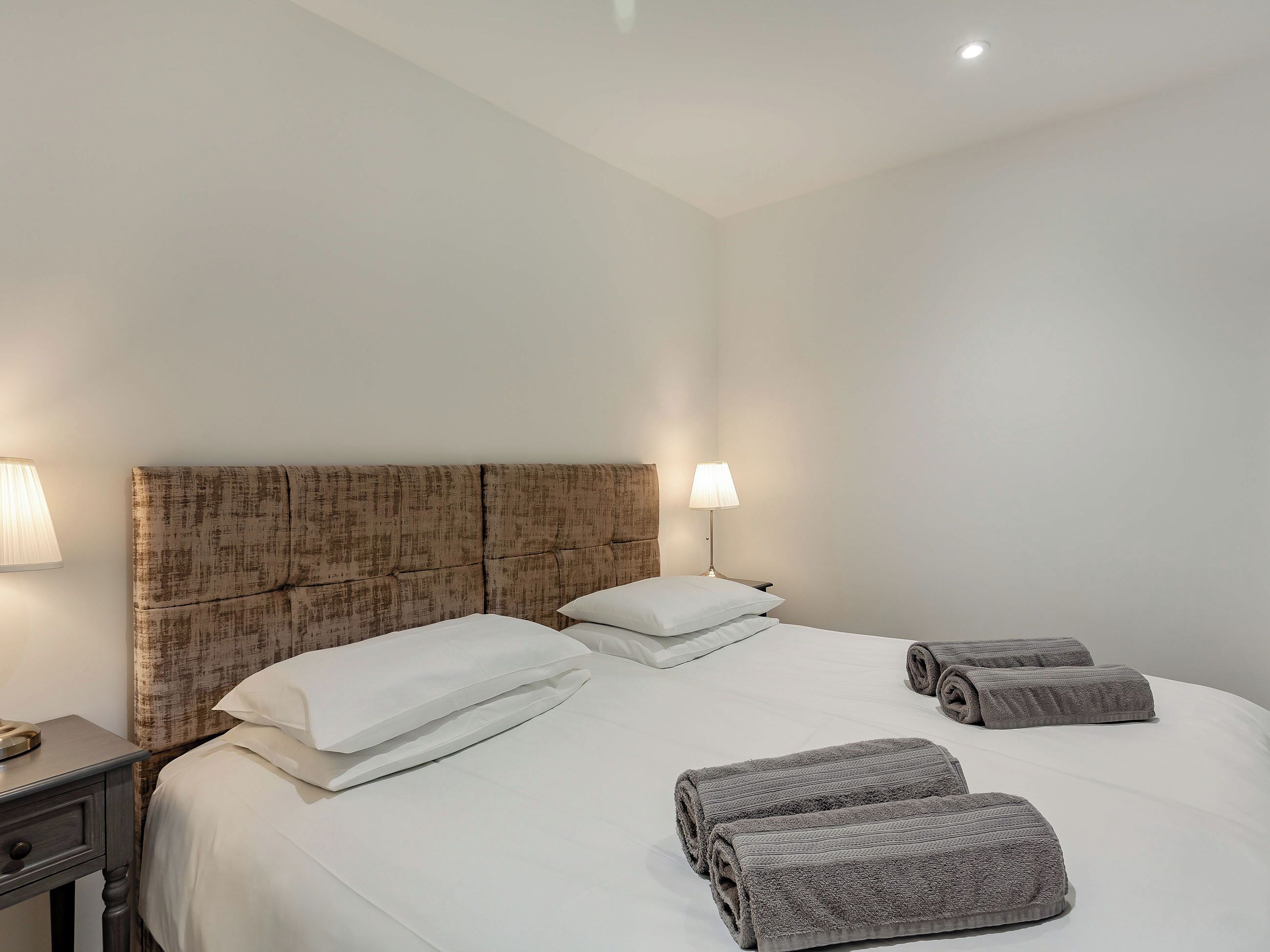 4 bedrooms, free WiFi, bed sheets