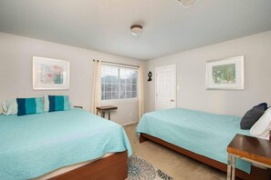 4 soveværelser, skrivebord, strygejern/strygebræt, weekendseng