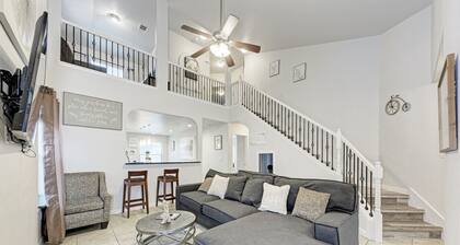2 Story 4 Bedroom Modern Home near Kalahari Resort
