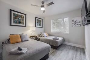 3 bedrooms, iron/ironing board, travel cot, WiFi