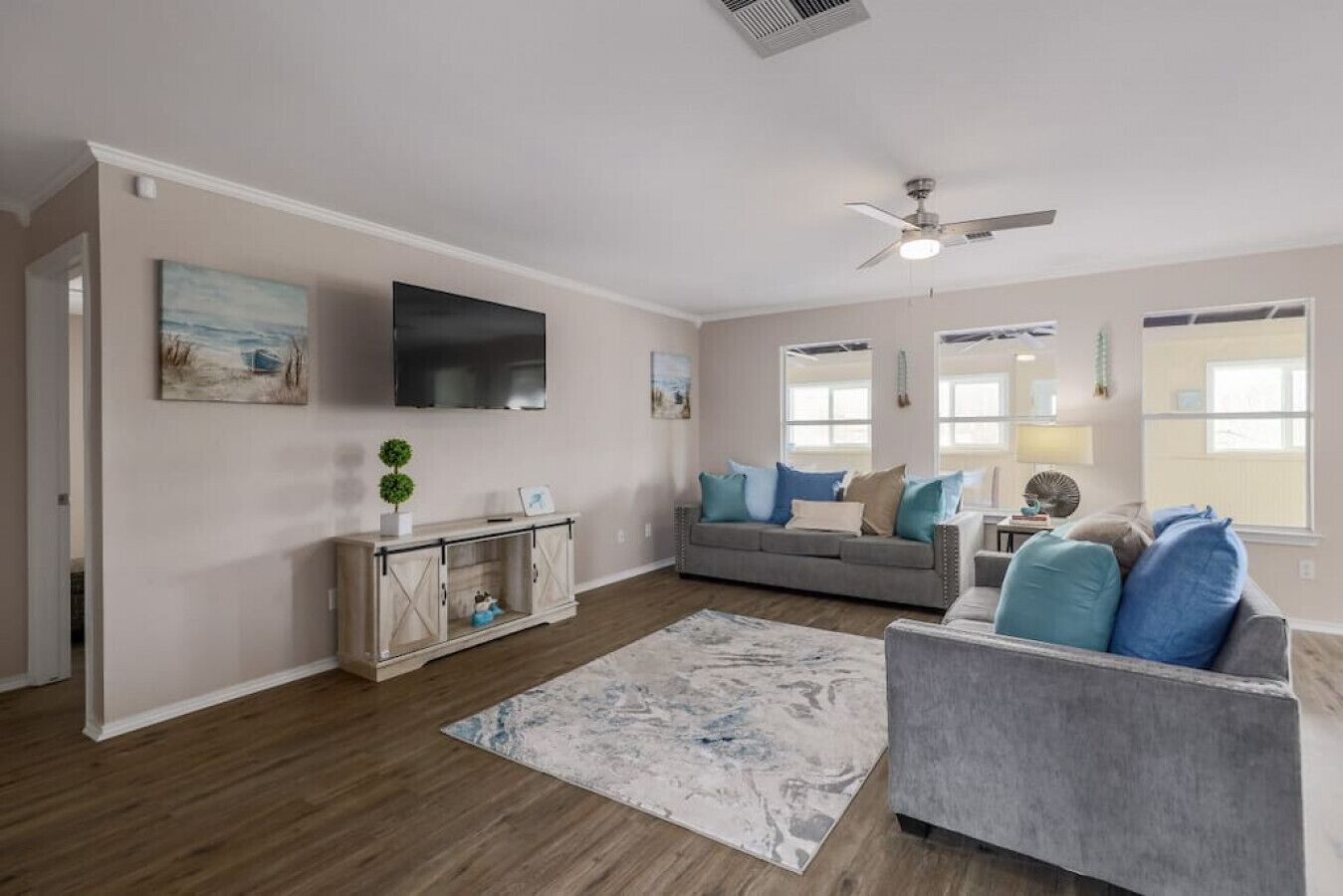 WeWelcome you to Hutto Heaven: Large Home w/ Pool