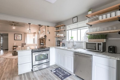 Modern Home Perfect for Vacations in Sparks / Reno