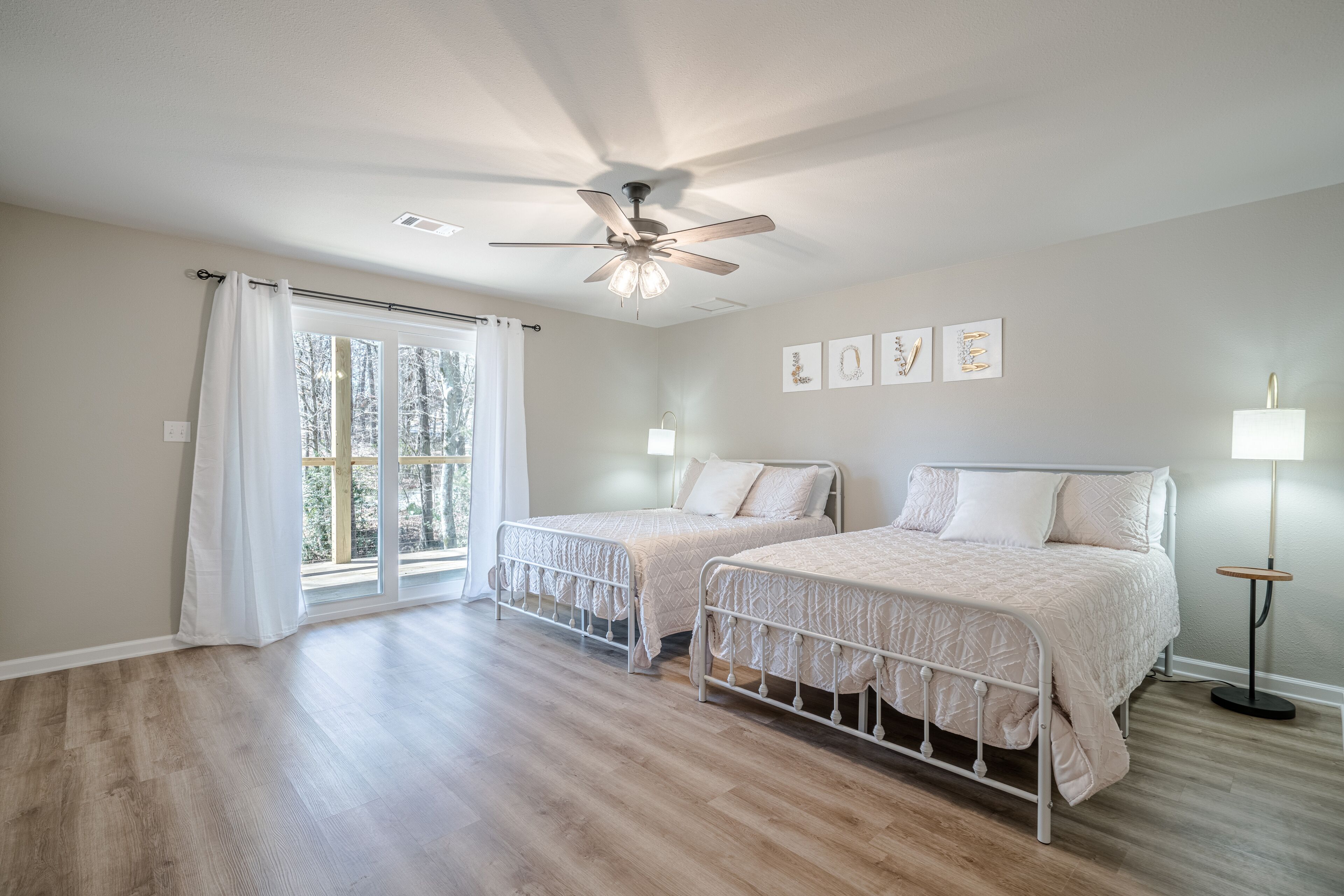 Lakeside Escape: The Papa Dog House