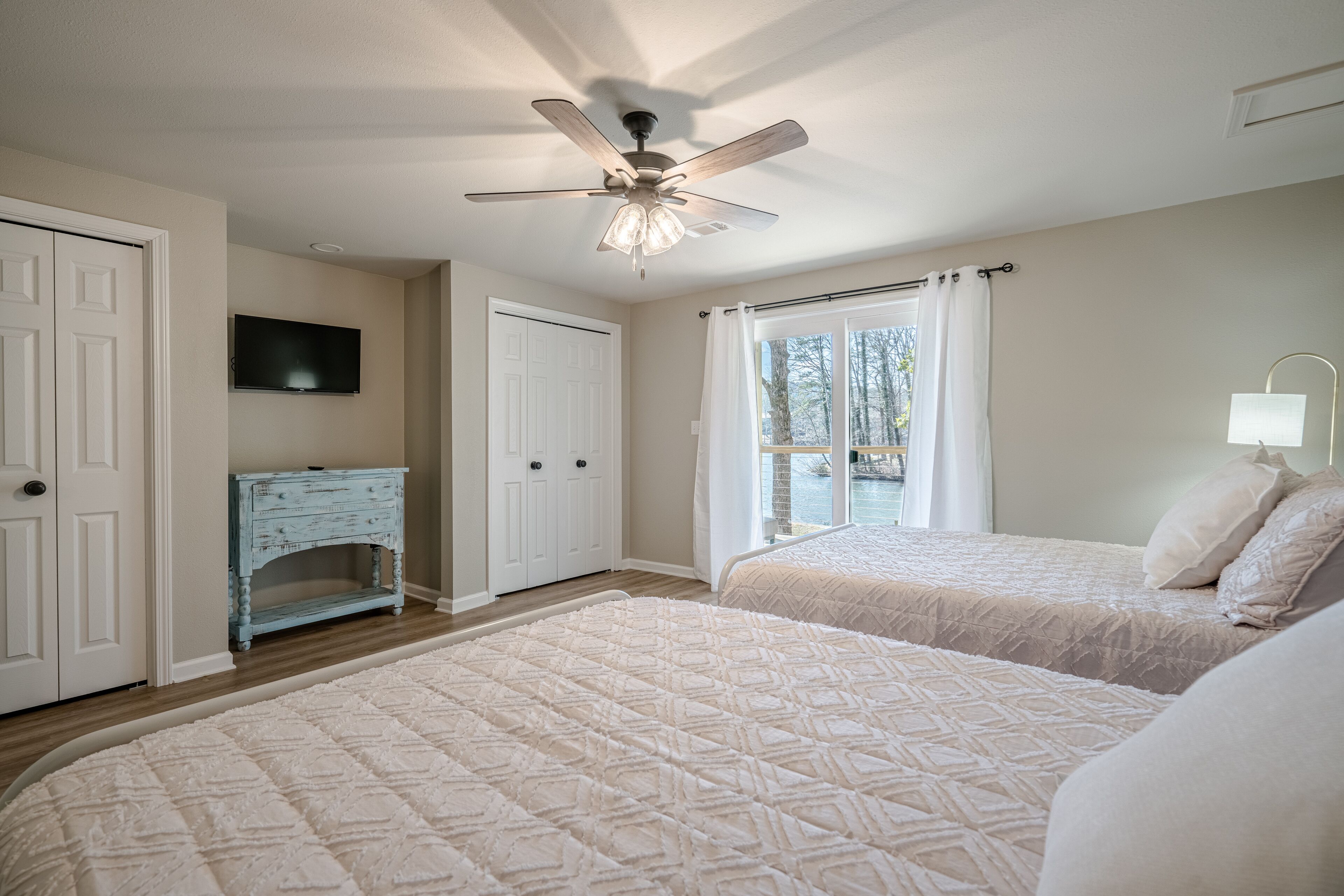 Lakeside Escape: The Papa Dog House