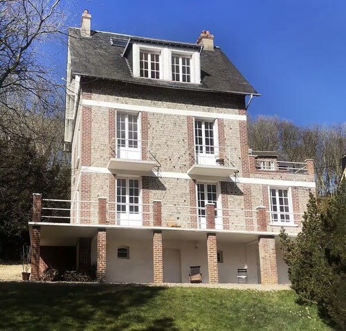 Seaside villa in Normandy, exceptional setting