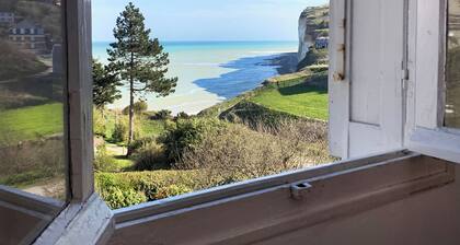 Seaside villa in Normandy, exceptional setting