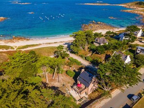 Accommodatie ligt op het strand