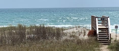 Beach nearby, sun loungers