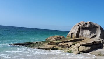 靠近海滩