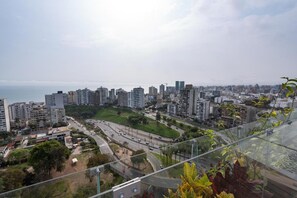 Apartment - Spectacular 3BR 2BA Parking (Lima)