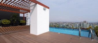 Classy 1 BR Barranco Apartment High Floor