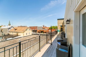 Apartment | 1 bedroom - Iconic Rideau 1Bd Unit Balcony Free Parking 1 (Smiths Falls)